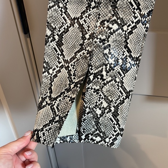 NWT Zara Faux Leather Animal Printed Pants XS Snakeskin Straight Leg Trouser - Picture 4 of 10